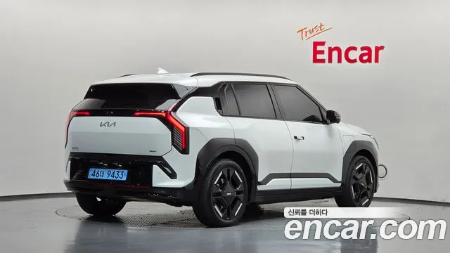 Kia EV3 — Фото автомобиля 2