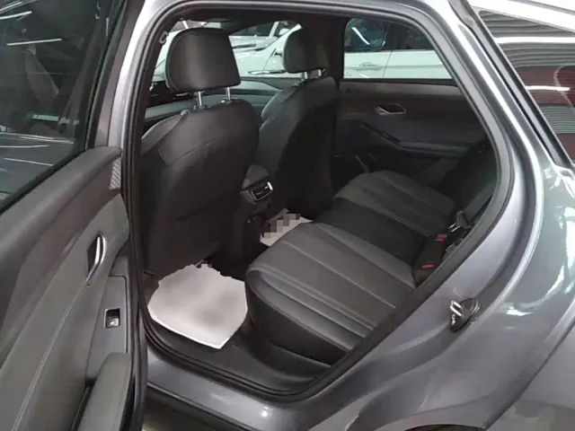 BYD Qin L — Фото автомобиля 16
