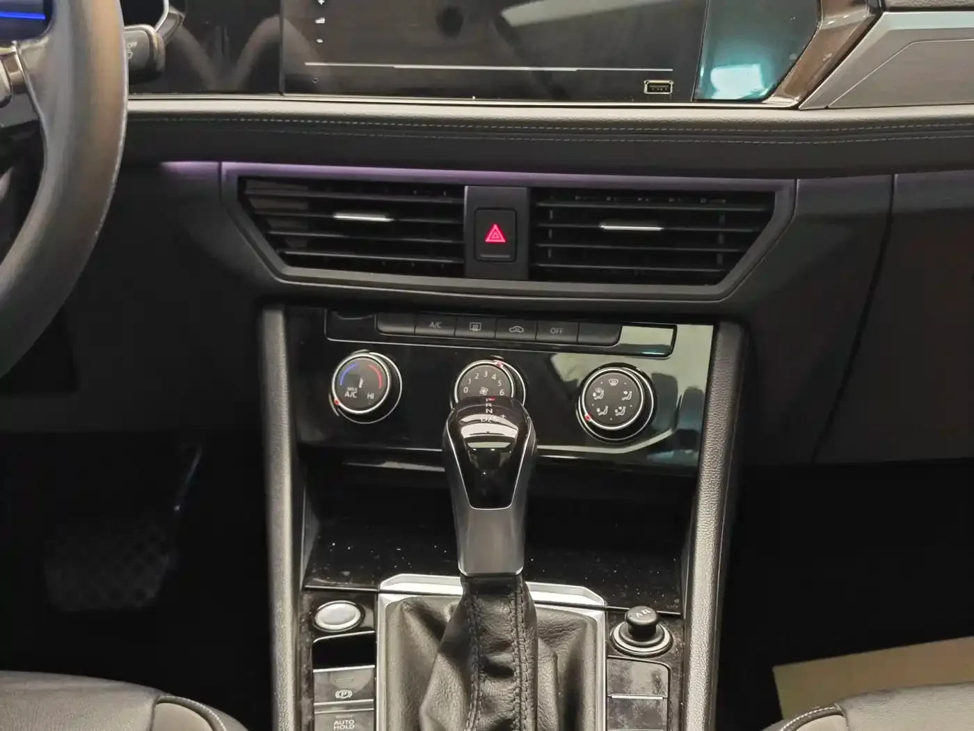 Volkswagen Sagitar 2021 200TSI DSG Surpassing Edition — Фото автомобиля 18
