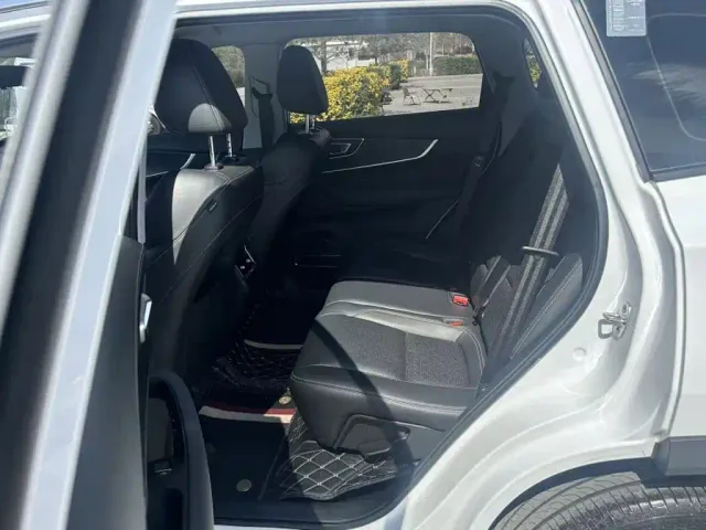 Chery Tiggo 8 — Фото автомобиля 19