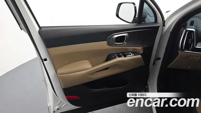 Kia Sorento Бензин 2.5T 2WD — Фото автомобиля 20