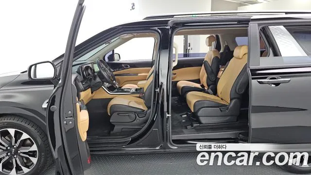 Kia Canival Carnival 4 поколение Дизель 9 мест Prestige — Фото автомобиля 10