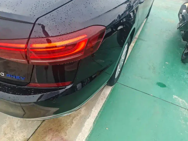 Volkswagen Passat — Фото автомобиля 7