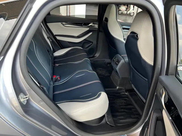 BYD Qin PLUS — Фото автомобиля 15