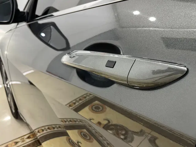 Hyundai Elantra — Фото автомобиля 12