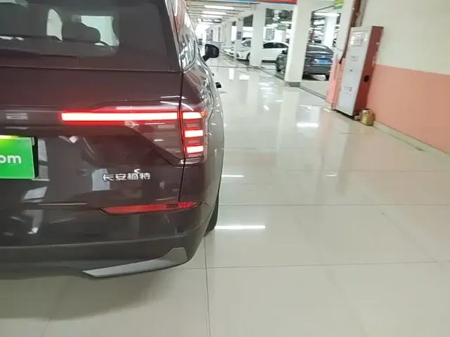 Ford Edge — Фото автомобиля 7