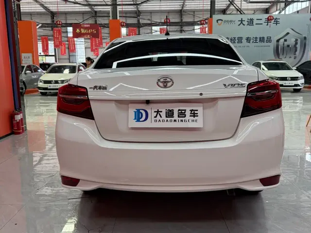 Toyota Vios — Фото автомобиля 6