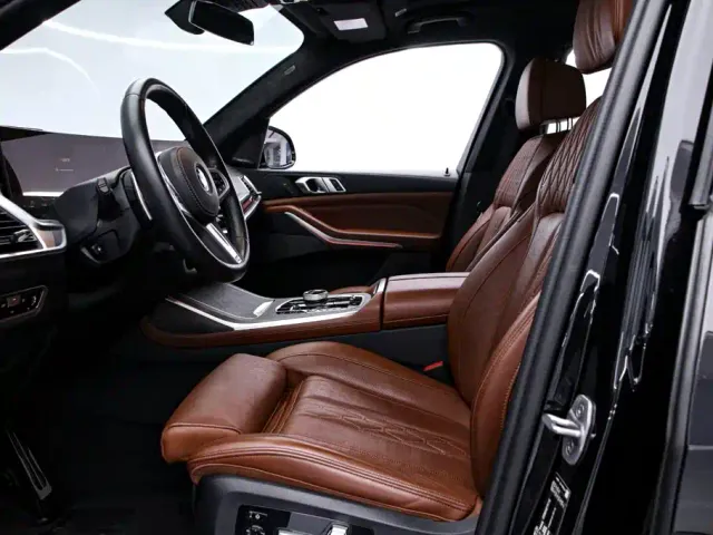 BMW X7 — Фото автомобиля 13