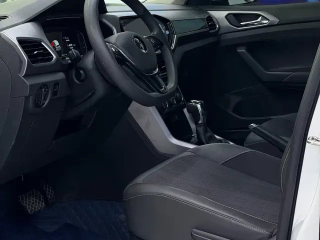 Volkswagen T-Cross — Фото автомобиля 12