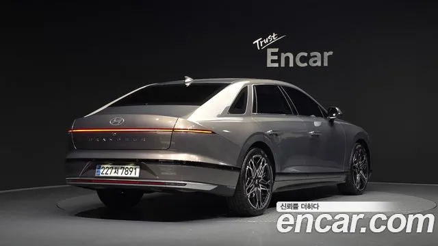 Hyundai Grandeur GN7 — Фото автомобиля 2