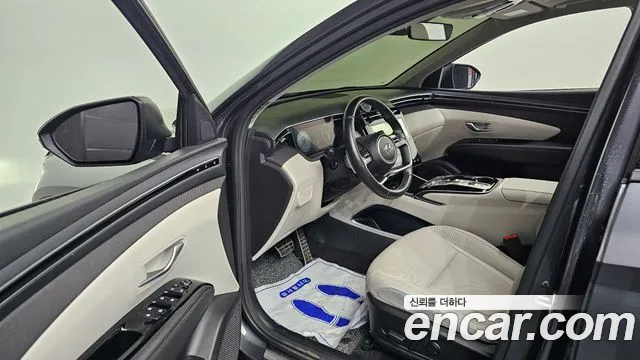 Hyundai Tucson Tucson (NX4) Бензин 1.6 турбо 2WD — Фото автомобиля 10