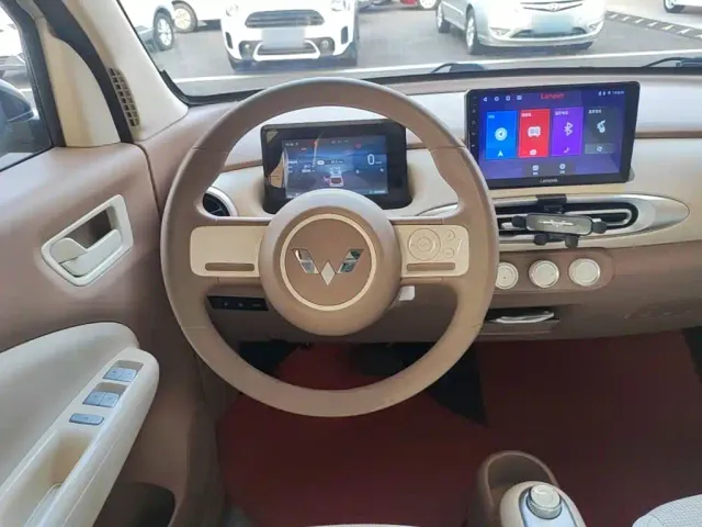 Wuling Hongguang Mini EV — Фото автомобиля 10