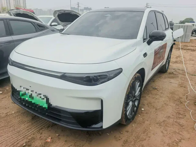Leapmotor C10 — Фото автомобиля 2