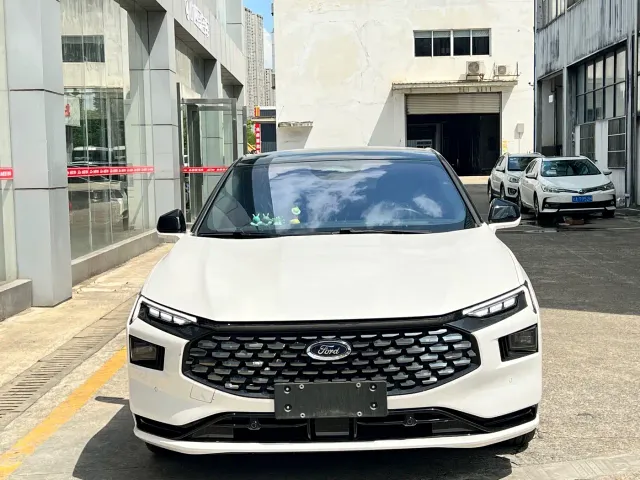 Ford Mondeo — Фото автомобиля 2