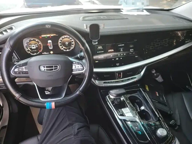 Geely Borui — Фото автомобиля 9