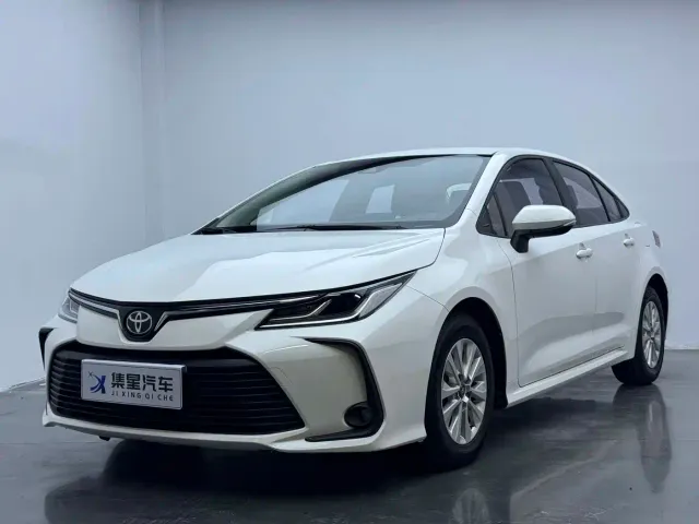 Фотография автомобиля — Toyota Corolla