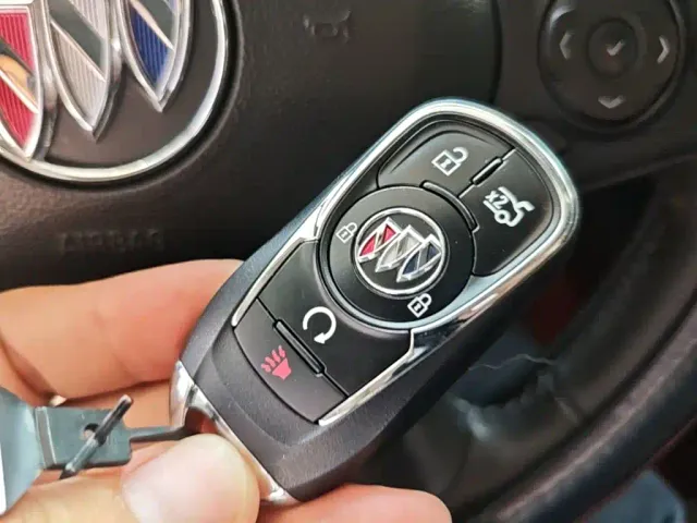 Buick LaCrosse — Фото автомобиля 8