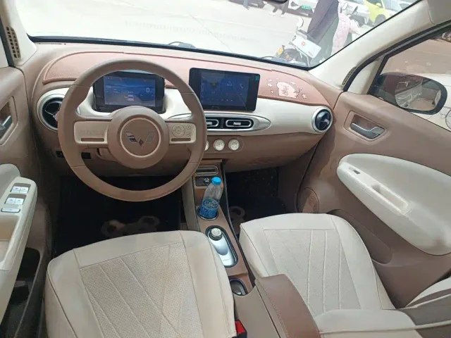 Wuling Hongguang Mini EV — Фото автомобиля 12