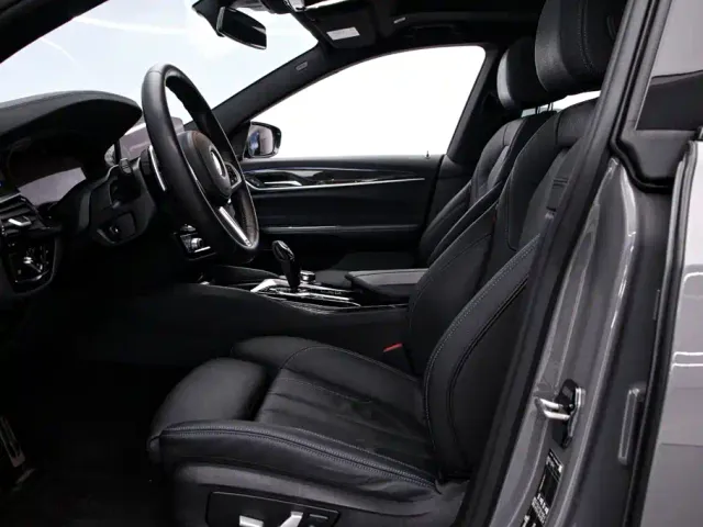 BMW 6 Series Gran Turismo — Фото автомобиля 15
