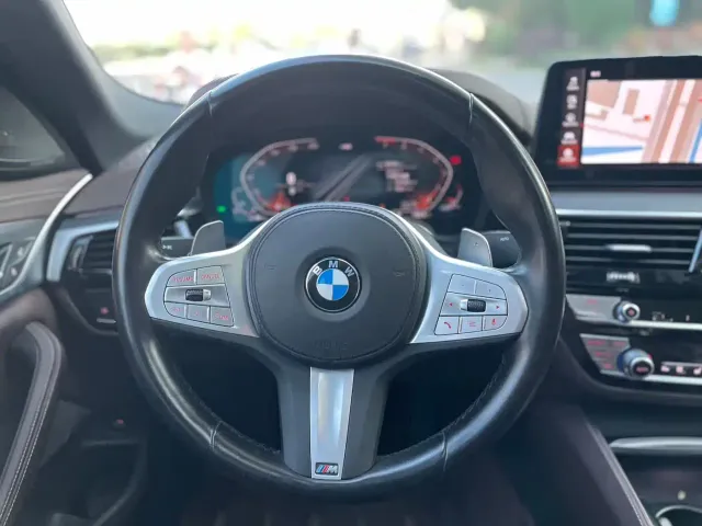 BMW 5 Series — Фото автомобиля 6