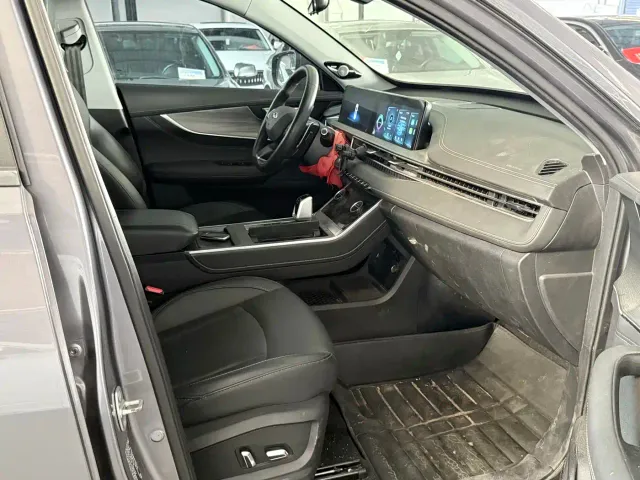Chery Tiggo 8 — Фото автомобиля 8