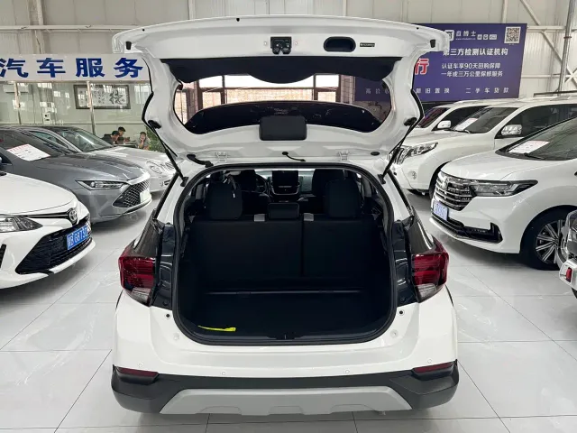 Toyota YARiS L Zhi Xuan — Фото автомобиля 10