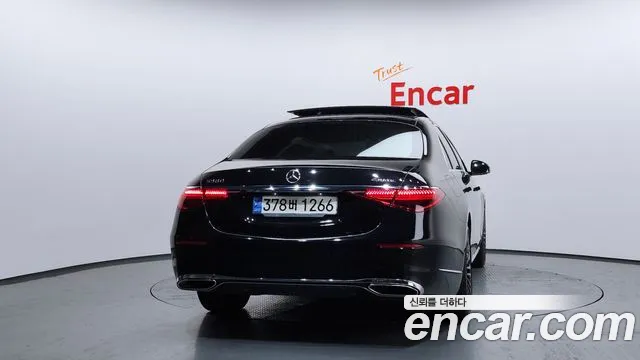 Mercedes-Benz S-Class — Фото автомобиля 4