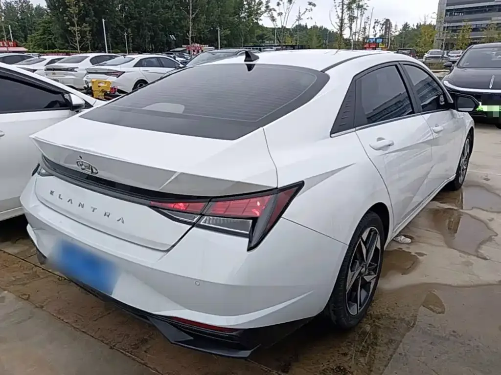 Hyundai Elantra 2021 1.5L CVT GLX Elite Edition — Фото автомобиля 6