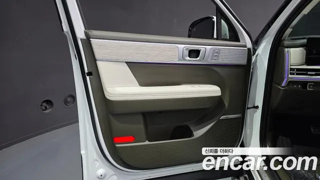 Hyundai Santafe Santa Fe (MX5) Бензин 2.5T 2WD — Фото автомобиля 19