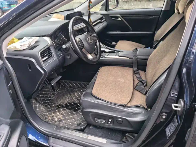 Lexus RX — Фото автомобиля 9