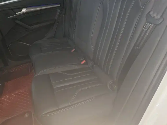 Audi Q5L — Фото автомобиля 16