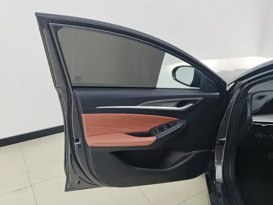 Changan Eado 2024 PLUS Blue Whale NE 1.4T GDI DCT High Performance Edition — Фото автомобиля 7