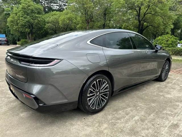 Geely Galaxy Xingyao 8 — Фото автомобиля 16
