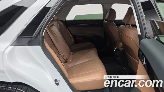 Hyundai Grandeur GN7 — Фото автомобиля 17