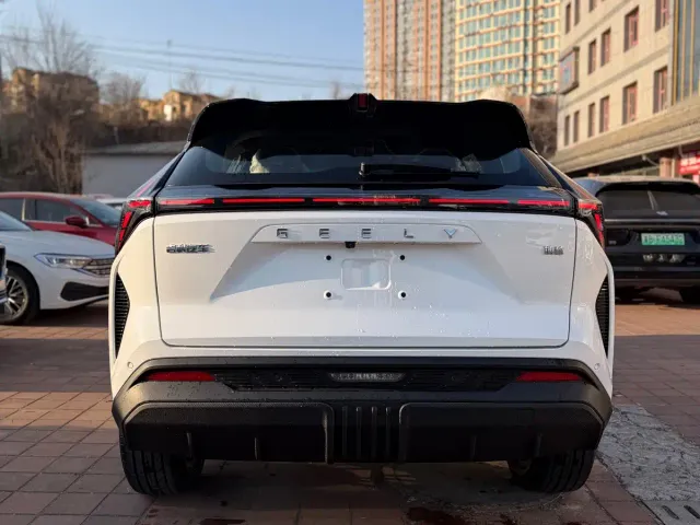 Geely Boyue L — Фото автомобиля 4
