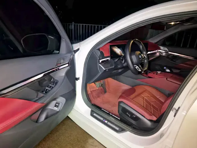 BMW 5 Series — Фото автомобиля 7