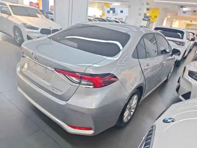 Toyota Corolla — Фото автомобиля 6