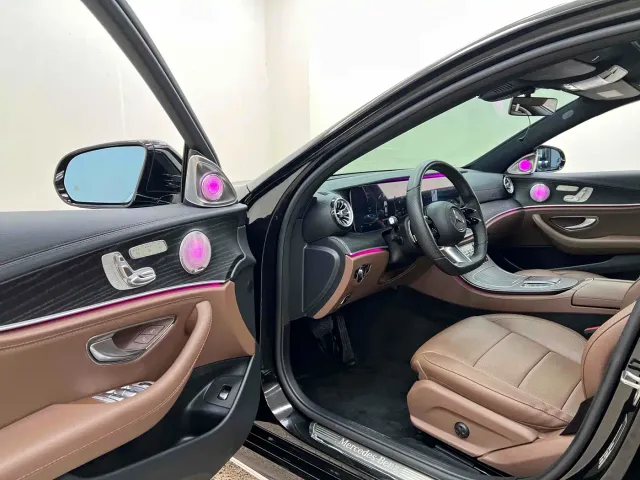 Mercedes-Benz E-Class — Фото автомобиля 10