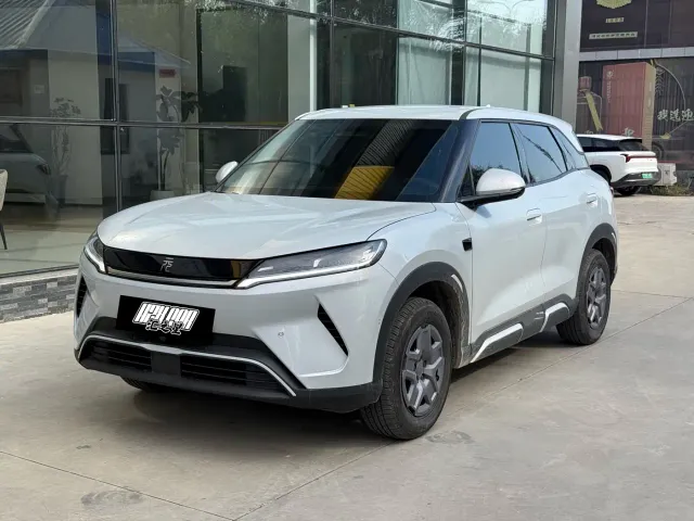 Фотография автомобиля — BYD Yuan UP