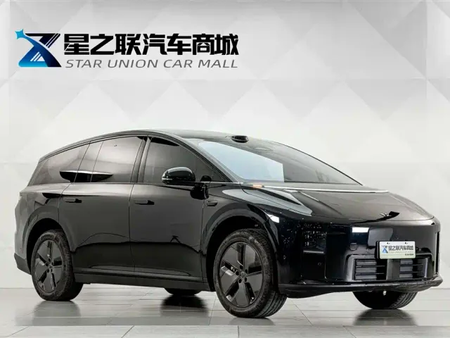 Li Auto i8 — Фото автомобиля 5