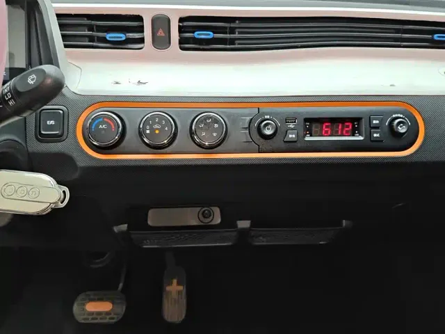 Wuling Hongguang Mini EV — Фото автомобиля 13