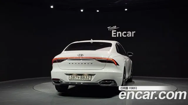 Hyundai Grandeur Grandeur (New) — Фото автомобиля 4