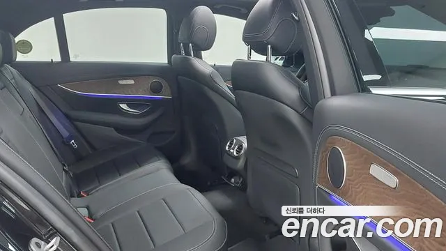Mercedes-Benz E-Class W213 — Фото автомобиля 10