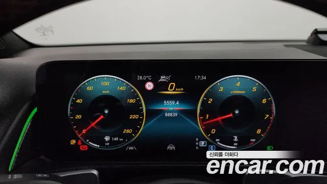 Mercedes-Benz GLB-Class — Фото автомобиля 8