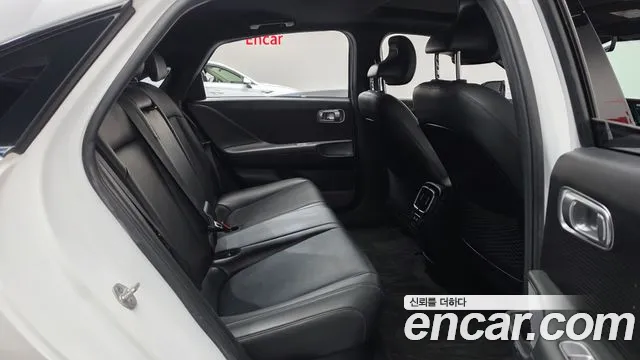 Hyundai Ioniq 6 — Фото автомобиля 17