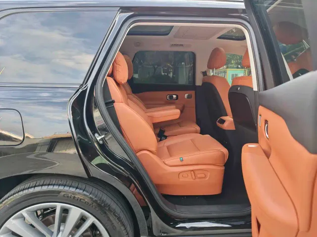 Leapmotor C16 — Фото автомобиля 10