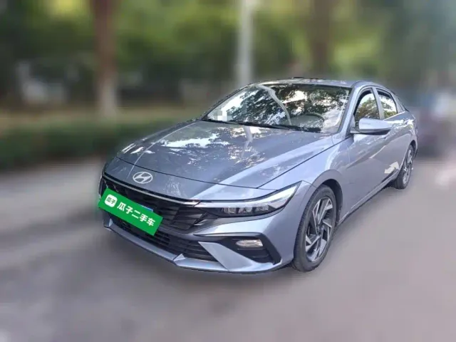 Фотография автомобиля — Hyundai Elantra