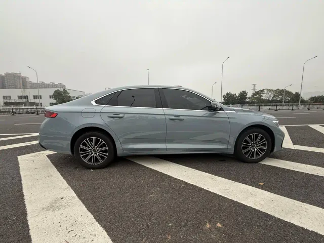 Geely Xingrui — Фото автомобиля 5