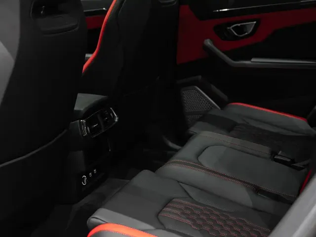 Lamborghini Urus — Фото автомобиля 21