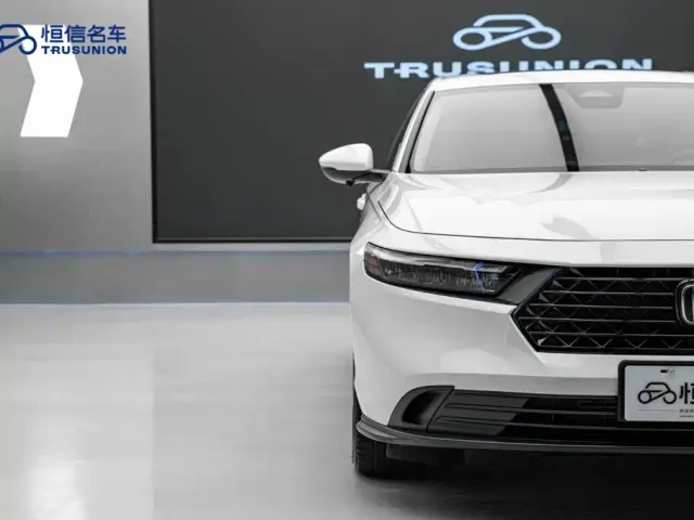 Honda Accord — Фото автомобиля 4